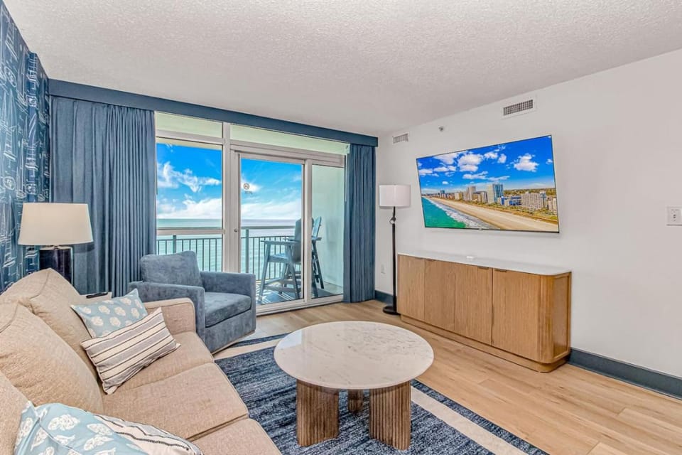 Modern Oceanfront 1BR 18th Fl Balcony Views House in Myrtle Beach