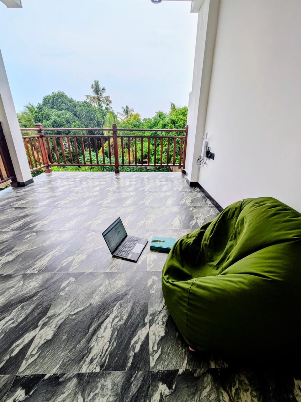 View (from property/room), Balcony/Terrace, Seating area