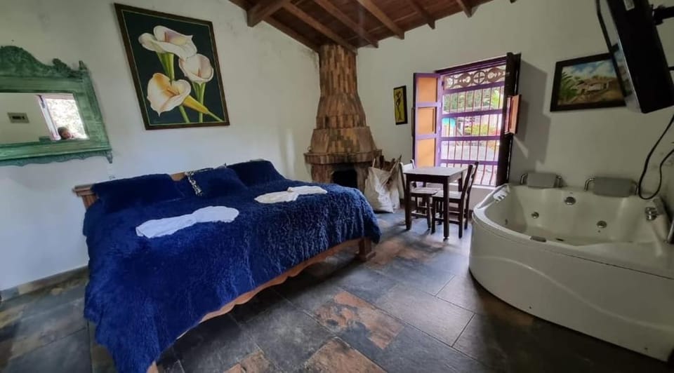 Cabañas Miraluna Nature lodge in Antioquia