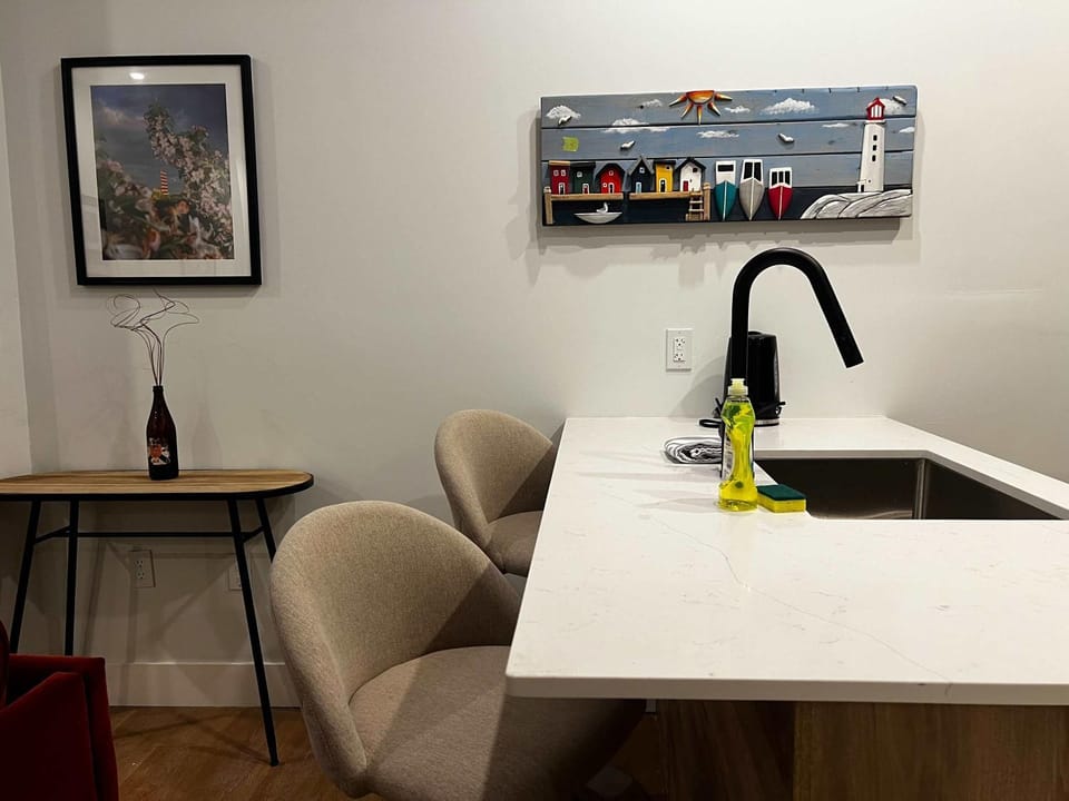 The Anchor House Downtown AC, Unit 406 Apartment in Dartmouth