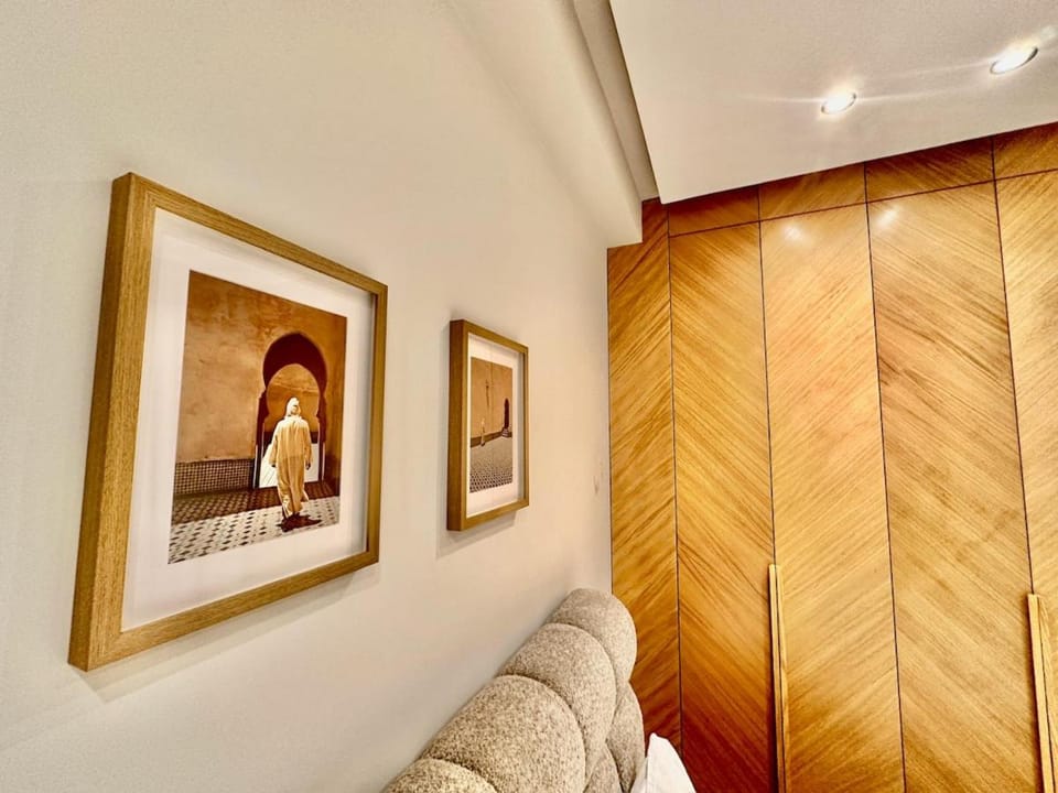 Cozy and Elegant Studio, Netflix & Free Parking Apartment in Marrakesh