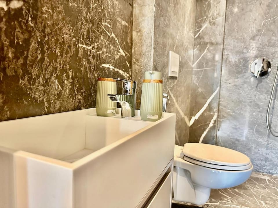 Cozy and Elegant Studio, Netflix & Free Parking Apartment in Marrakesh
