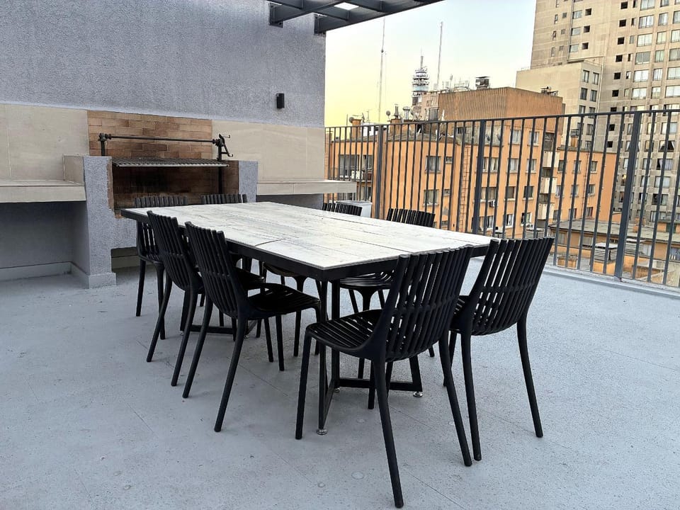 Studio with terrace & king bed in Downtown Santiago Apartment in Santiago