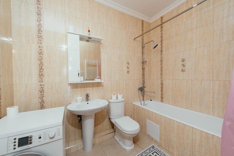 Toilet, Bathroom, Bath