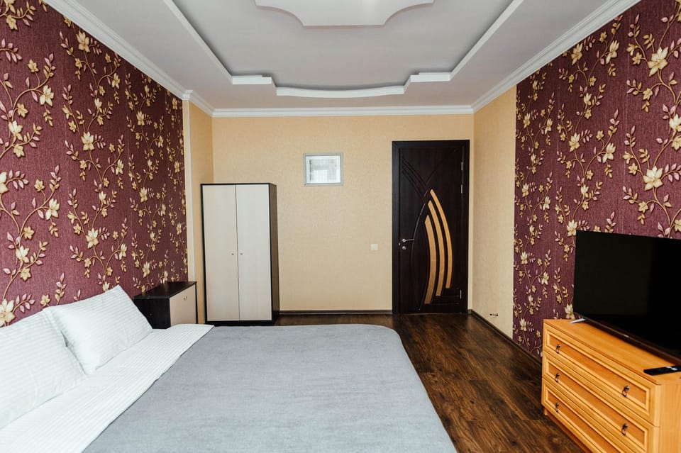 TV and multimedia, Bedroom, wardrobe
