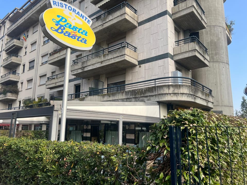 Property building, Street view