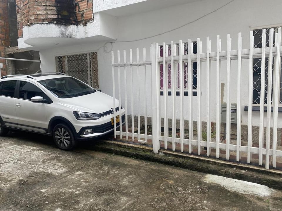 Apartamento práctico en Melgar con parqueadero Apartment in Melgar