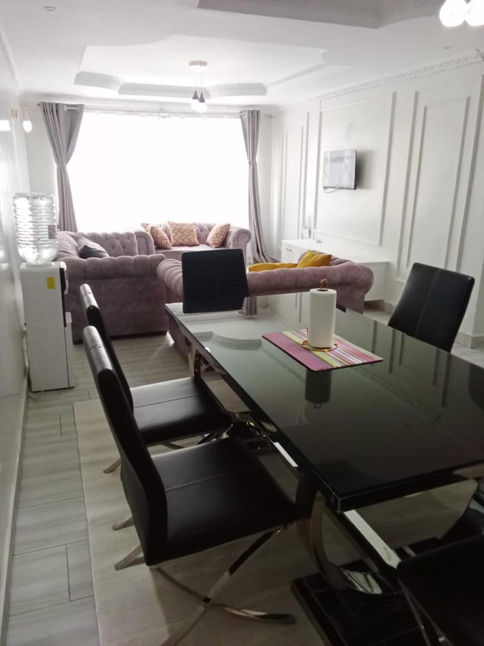Living room, Seating area, Dining area