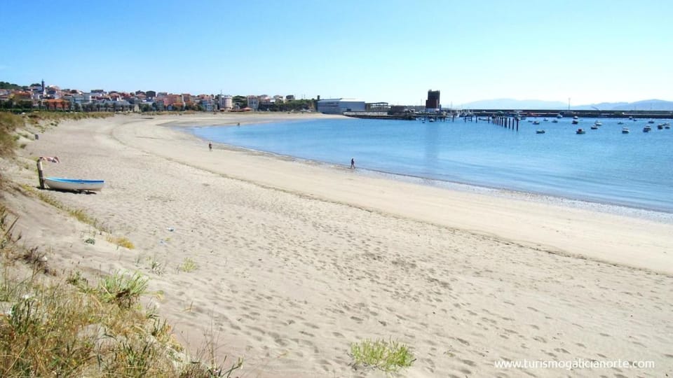 Panoramic views 300m playa Apartment in Galicia