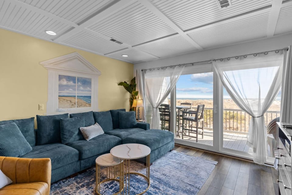CB09 Wave Watcher House in Carolina Beach