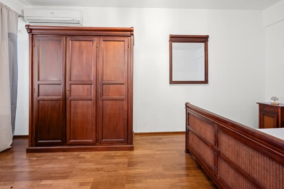 Stepup Apartment, City Center Bucharest, Magheru Blvd View, Elegant Stay Apartment in Bucharest