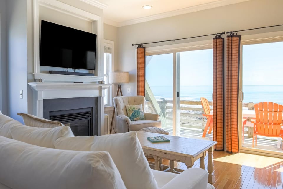 CB21 The Herons Hideaway - Oceanfront House in Carolina Beach