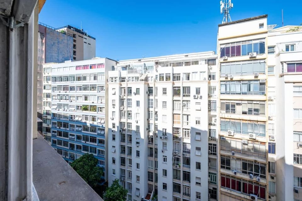 Cozy 1BR Apt between Ipanema and Copacabana Apartment in Rio de Janeiro