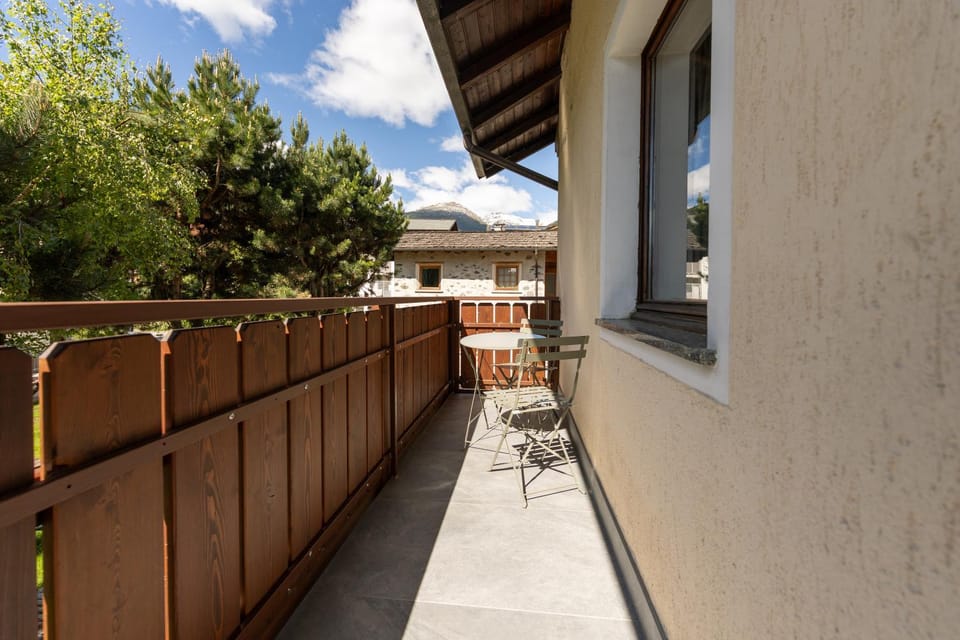 Appartamento Petit Flower Apartment in Canton of Grisons