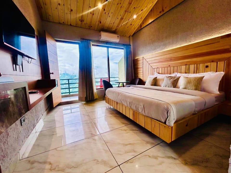 The Edge Heavan Resort - Luxury Rooms With Open Terrace Near JW Marriott Hotel in Uttarakhand