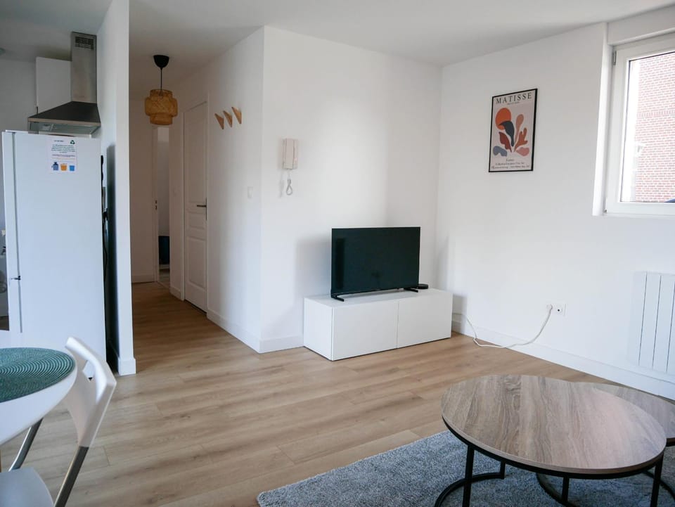 Communal lounge/ TV room, Living room