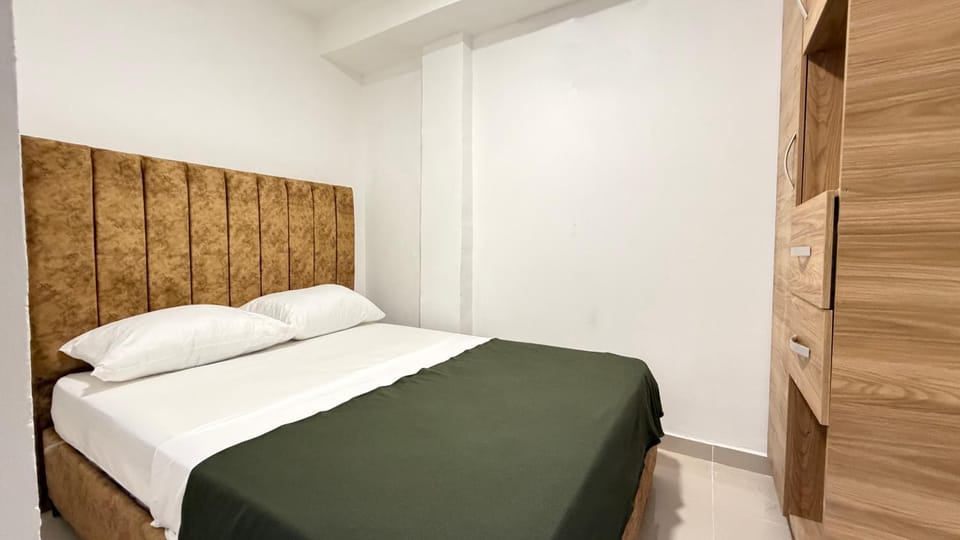 Bed, Photo of the whole room, Bedroom, wardrobe