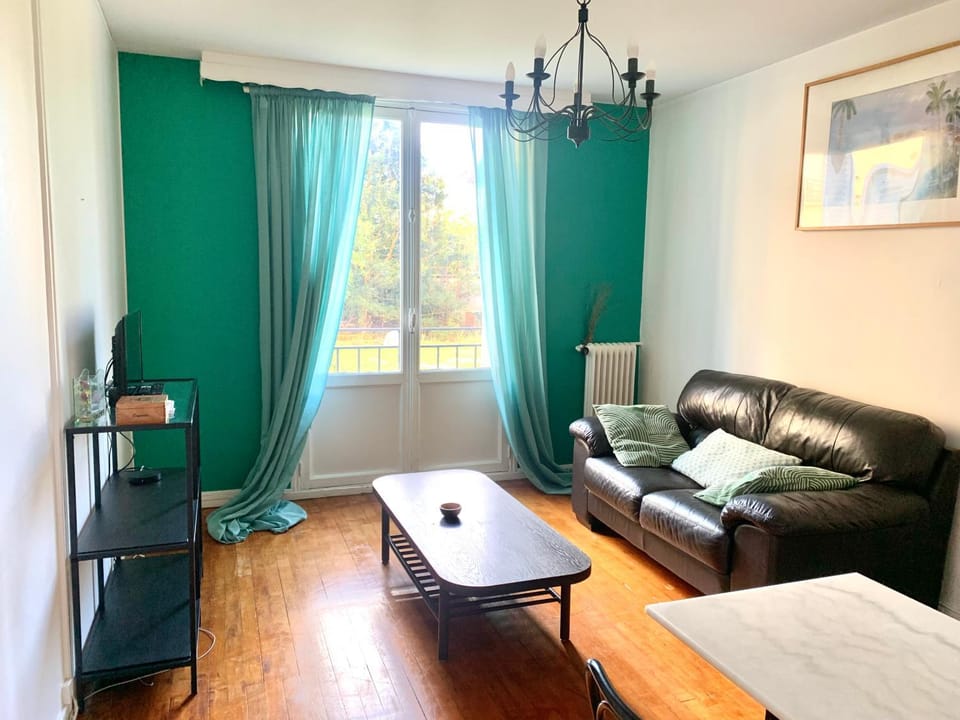 Cozy F2 proche bois Vincennes Apartment in Vincennes