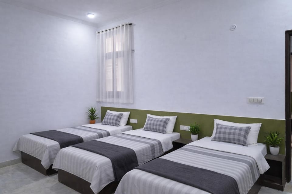 Alpha Hives Boys Hostel & Travelers Stay Hostel in Haryana