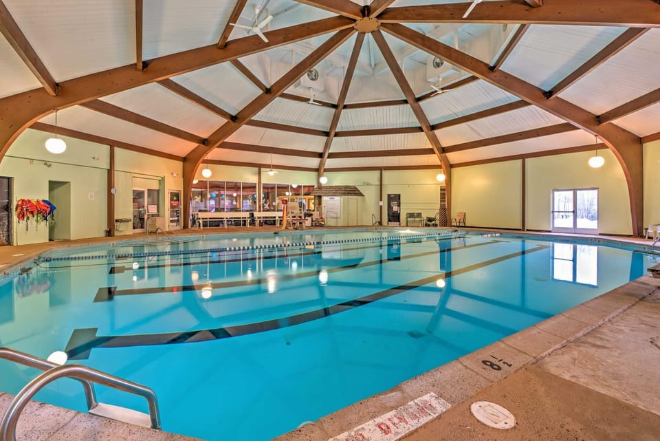 Family Retreat w/ Game Room, 4 Mi to Kalahari! House in Pocono Mountains
