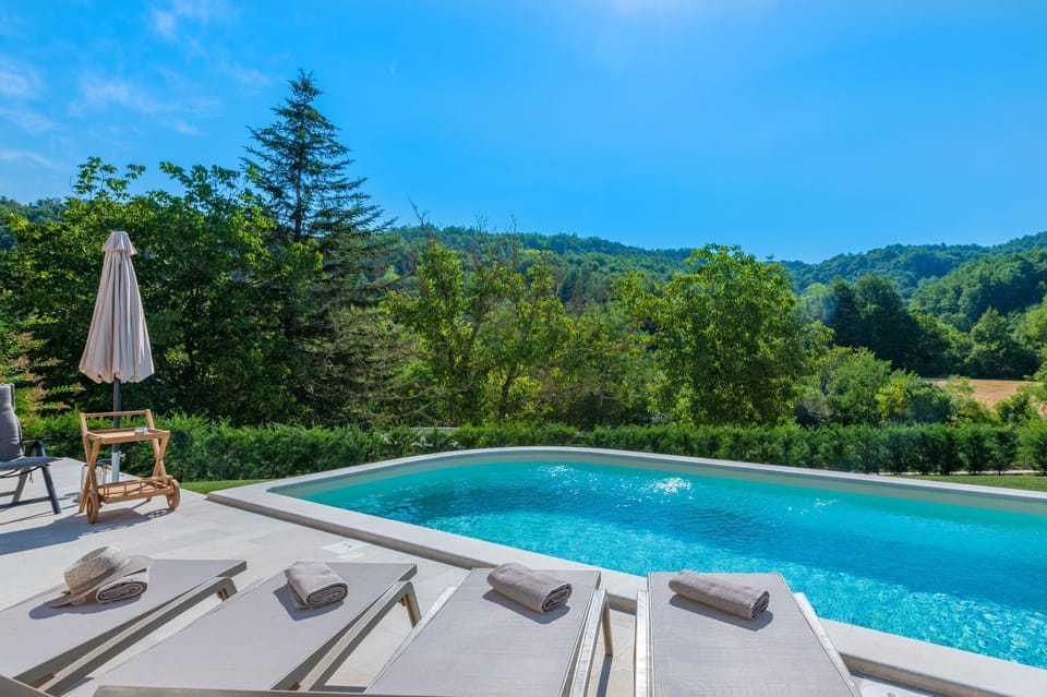 Pool view, Swimming pool