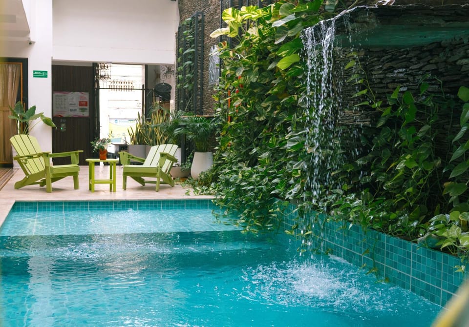 Swimming pool