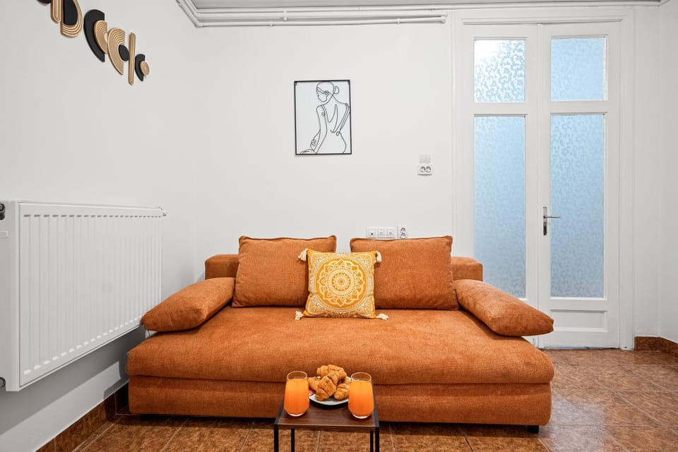 Stepup Apartment, Old Town Bucharest, City Center, Classic Escape Apartment in Bucharest