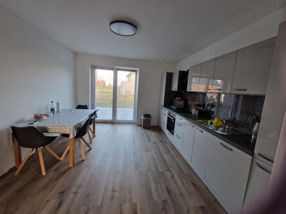 Kitchen or kitchenette, Kitchen or kitchenette