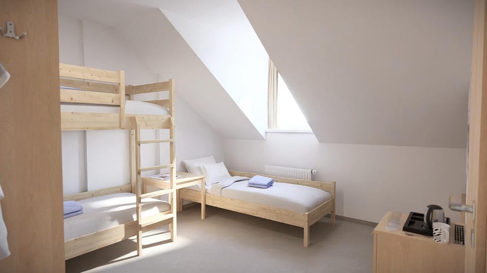 Bed, Coffee/tea facilities, Photo of the whole room, Bedroom, towels