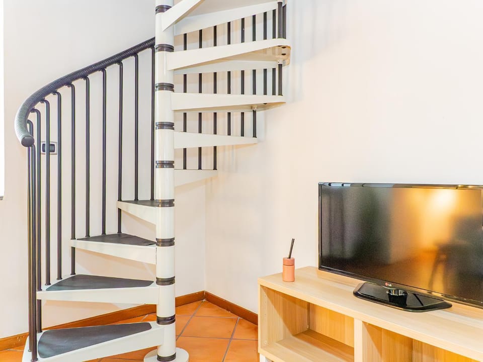 White Nest - Lake Como & Ski Area Apartment in Province of Lecco