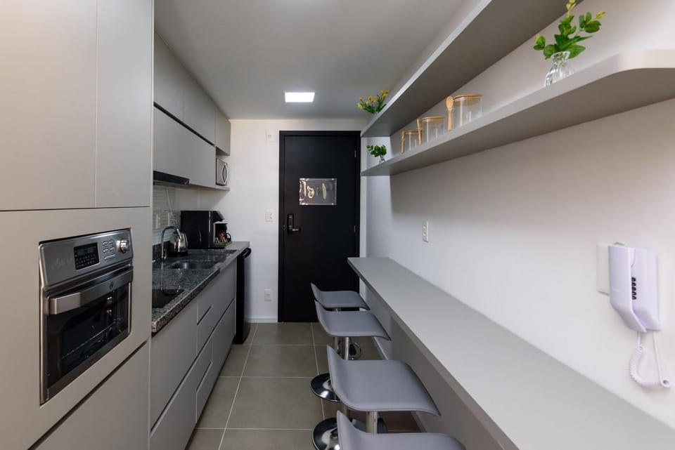 Studio Close to Lapa with Pool | RL 201/806 Apartment in Santa Teresa