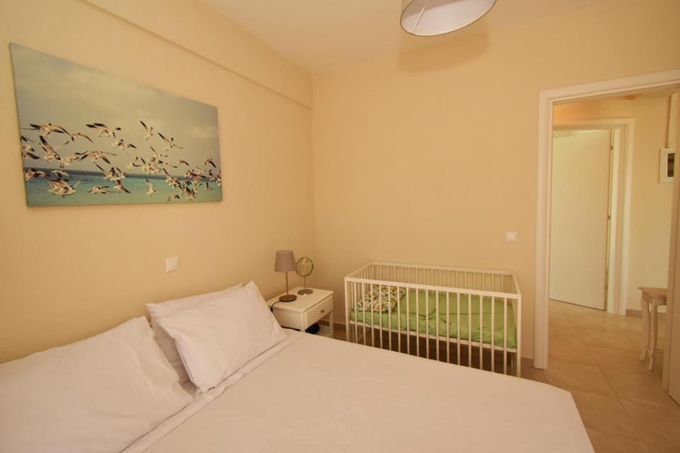 Lemon 2 Sea Side Apartment, Nikiti Apartment in Halkidiki
