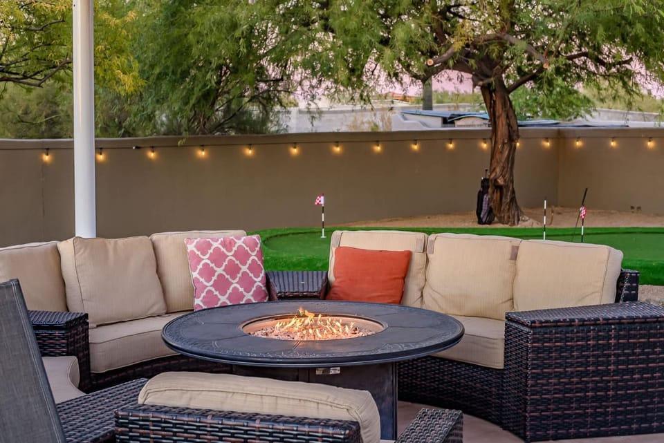 5BR Pool Patio Outdoor TV & In-Pool Hoops House in Pinnacle Peak