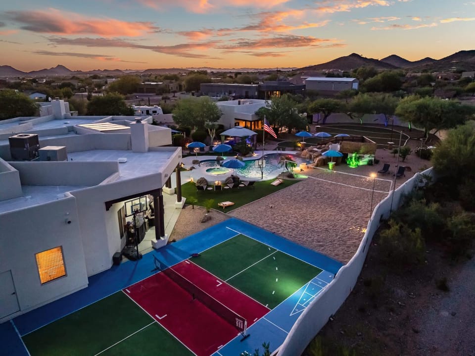 Private Oasis Pickleball Sand Volleyball Sleeps 24 House in Phoenix
