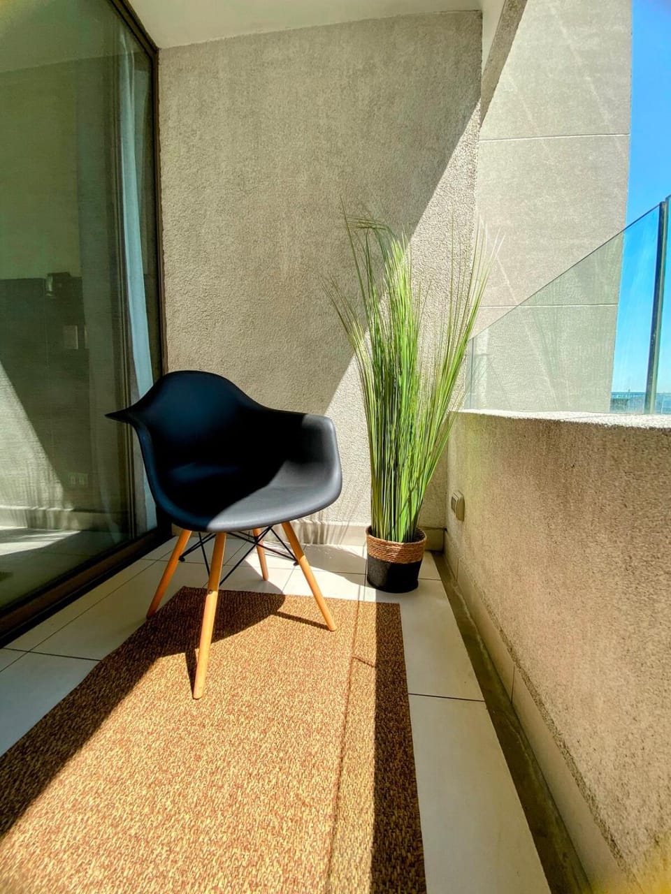 Moderno e Iluminado Apartment in Las Condes