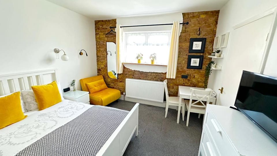 Trinity House London Walthamstow Bed and Breakfast in London