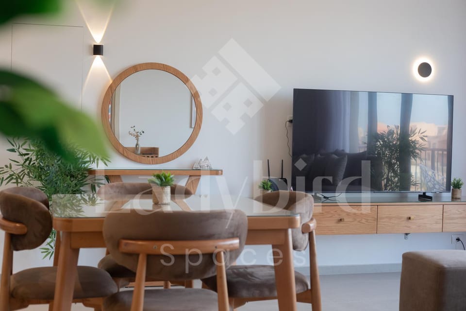 TV and multimedia, Dining area