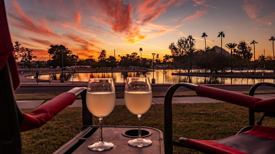 2 Bedroom Condo with Community Pool and Parking House in Scottsdale
