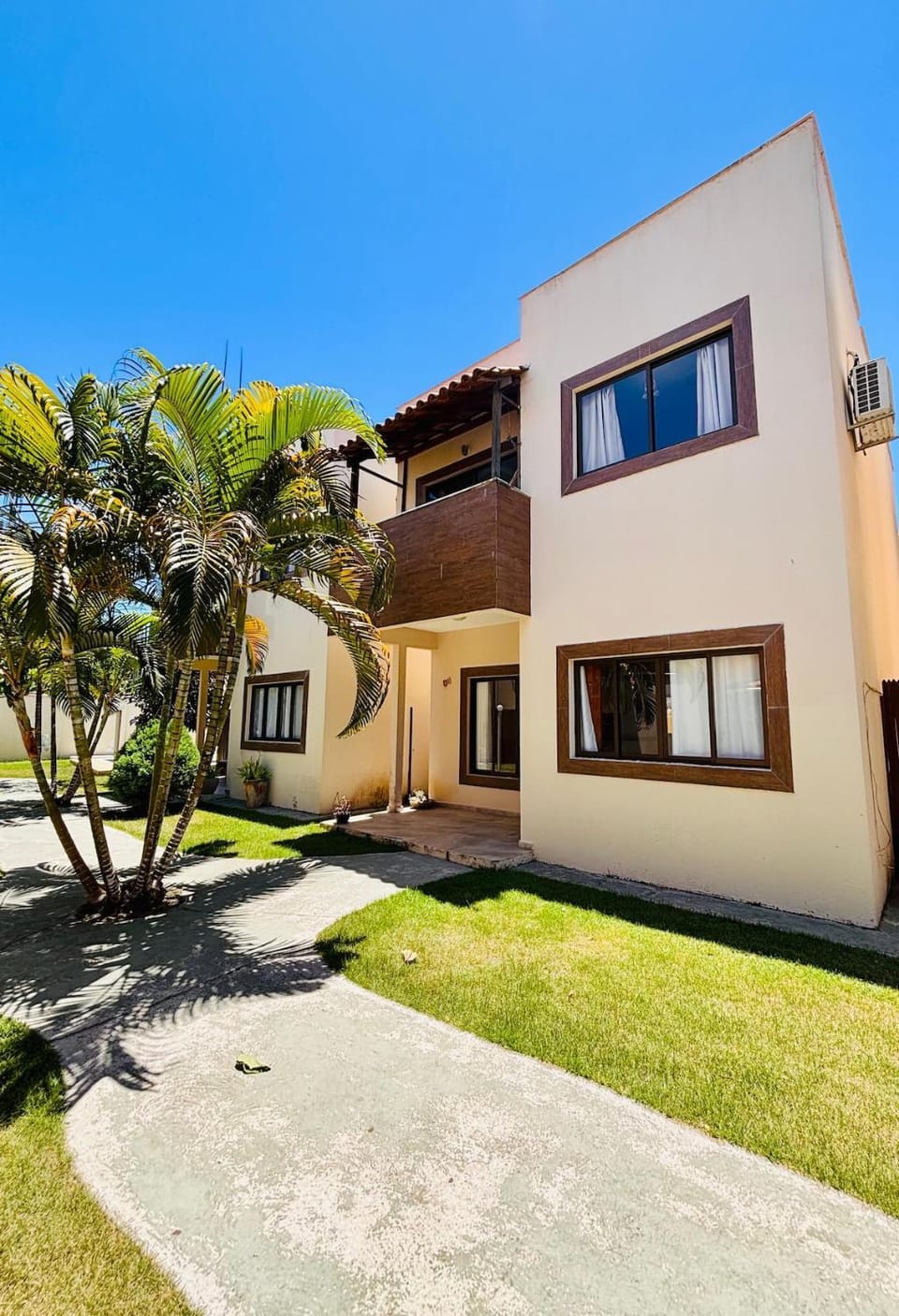Casa Completa 6 pessoas 100 mts da praia Arraial dAjuda House in Arraial d'Ajuda