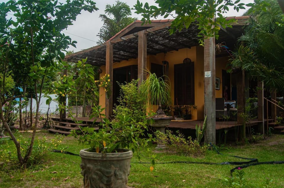 Bangalô dos Pássaros House in State of Rio Grande do Norte, Brazil