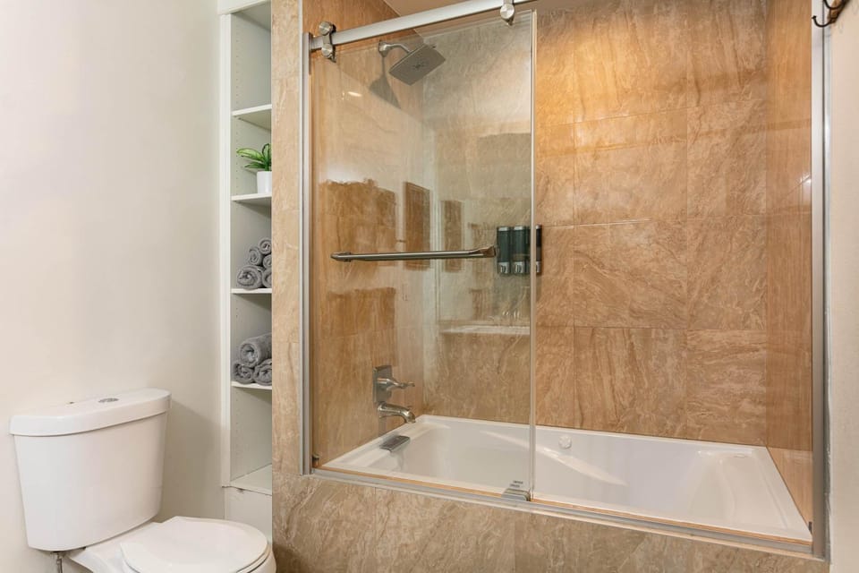 SD Modern Rustic 3BR Apartment Apartment in Gaslamp Quarter