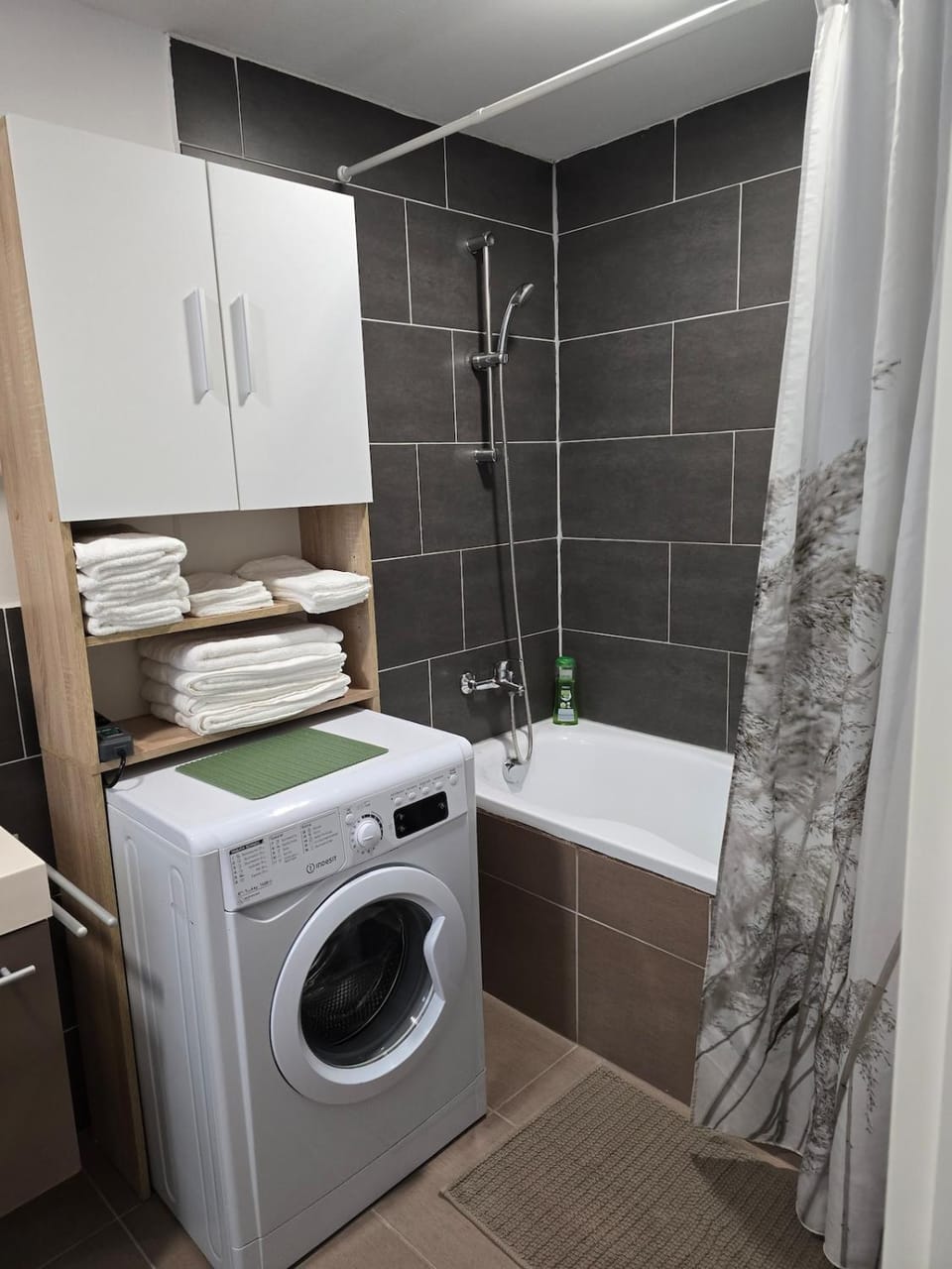 Naturnah & gemütlich - Feriennest mit Bergkulisse Apartment in Upper Austria