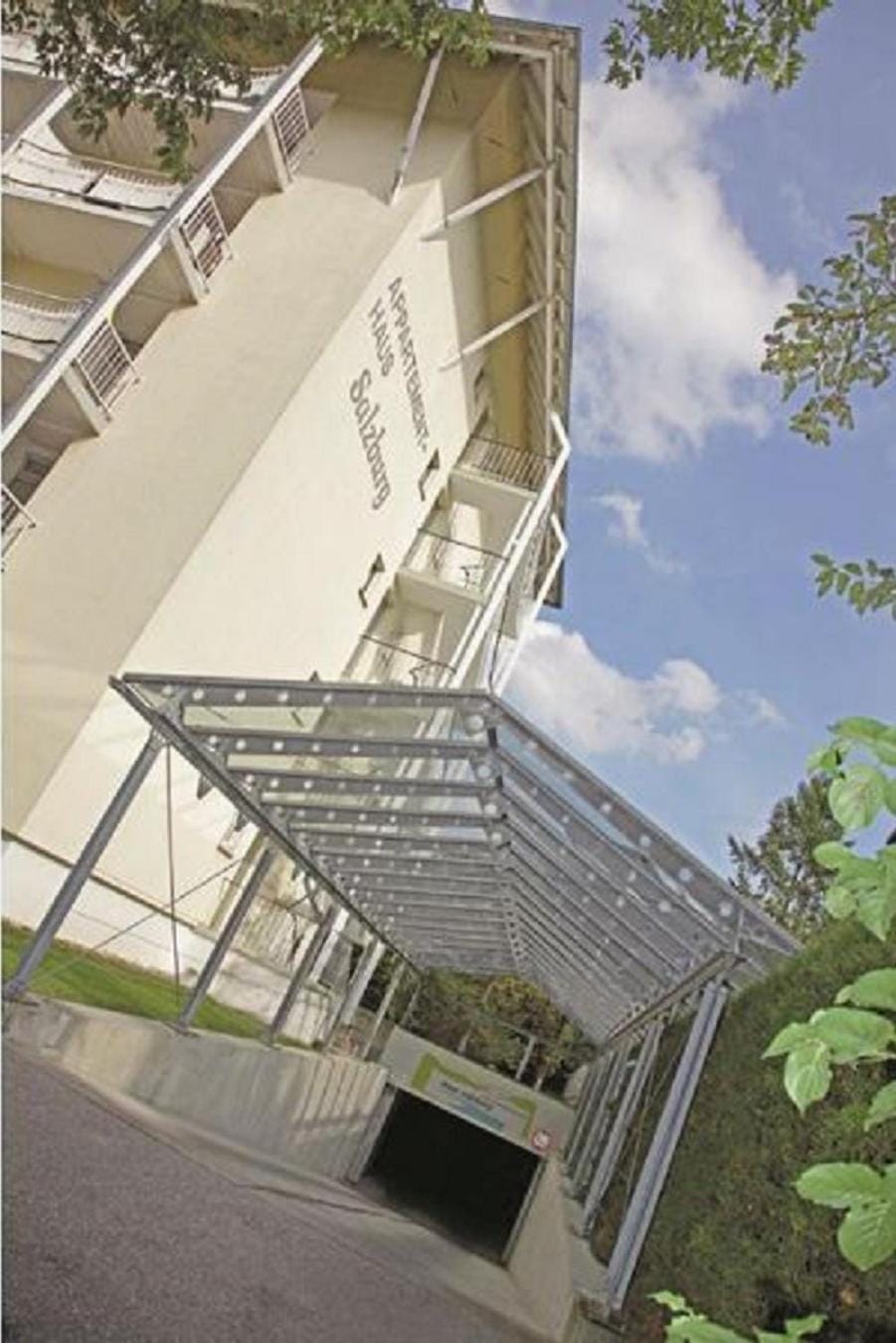 Property building, Parking