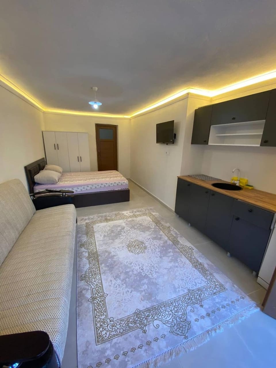 Seferihisarda tam müstakil 5 odalı turizm konutu House in İzmir Province