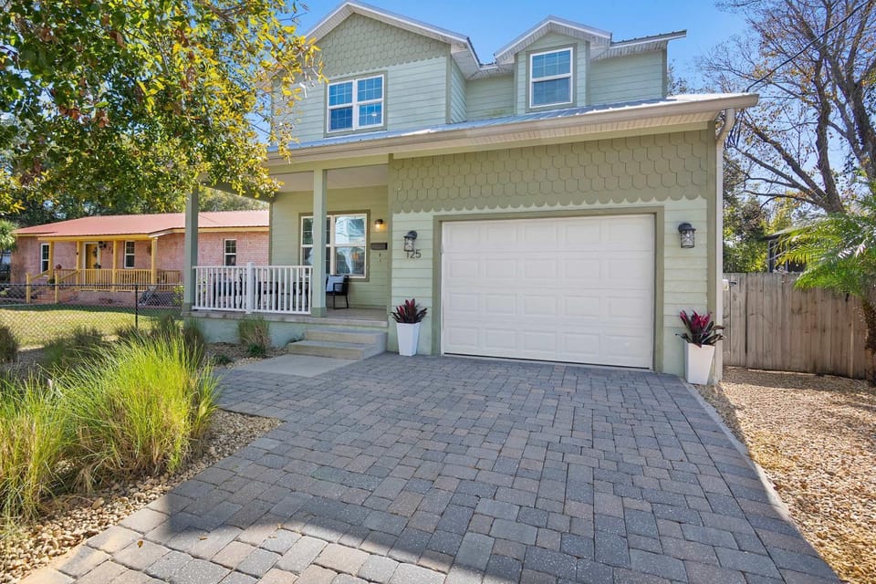Walk to Ice Plant Hot Tub Coming Soon Comfy Beds House in Saint Augustine