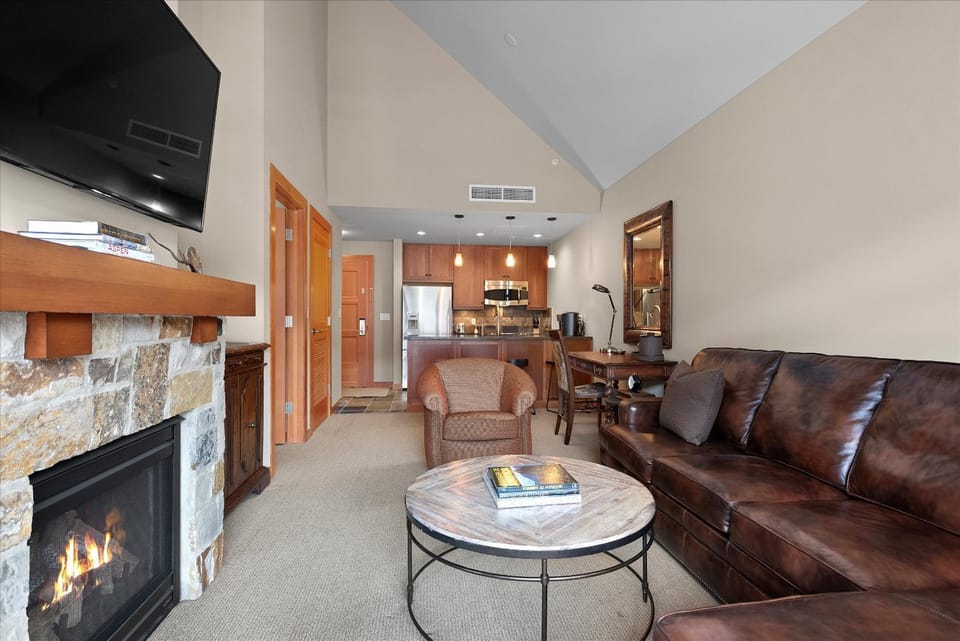 NEW! Northstar Nook Capitol Peak Lodge #3405 House in Snowmass Village