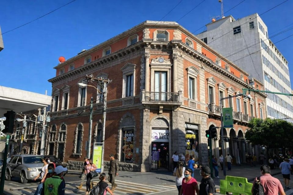 02 Loft 6th Ave Zone 1 Edwards Historic Building Apartment in Guatemala City