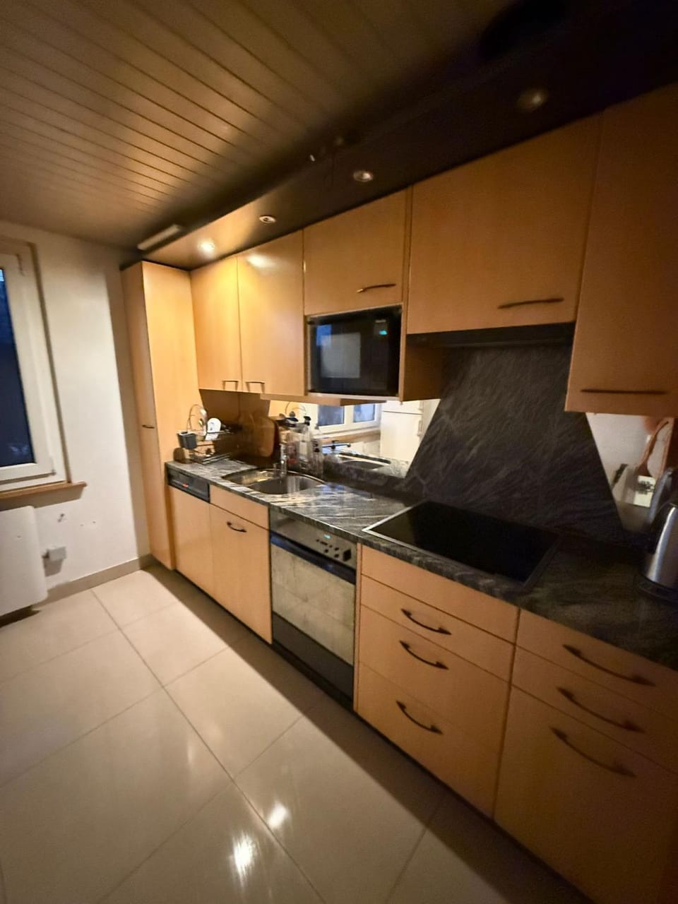 Private room in the villa, near Bolligen station Bed and Breakfast in Canton of Bern (Region)