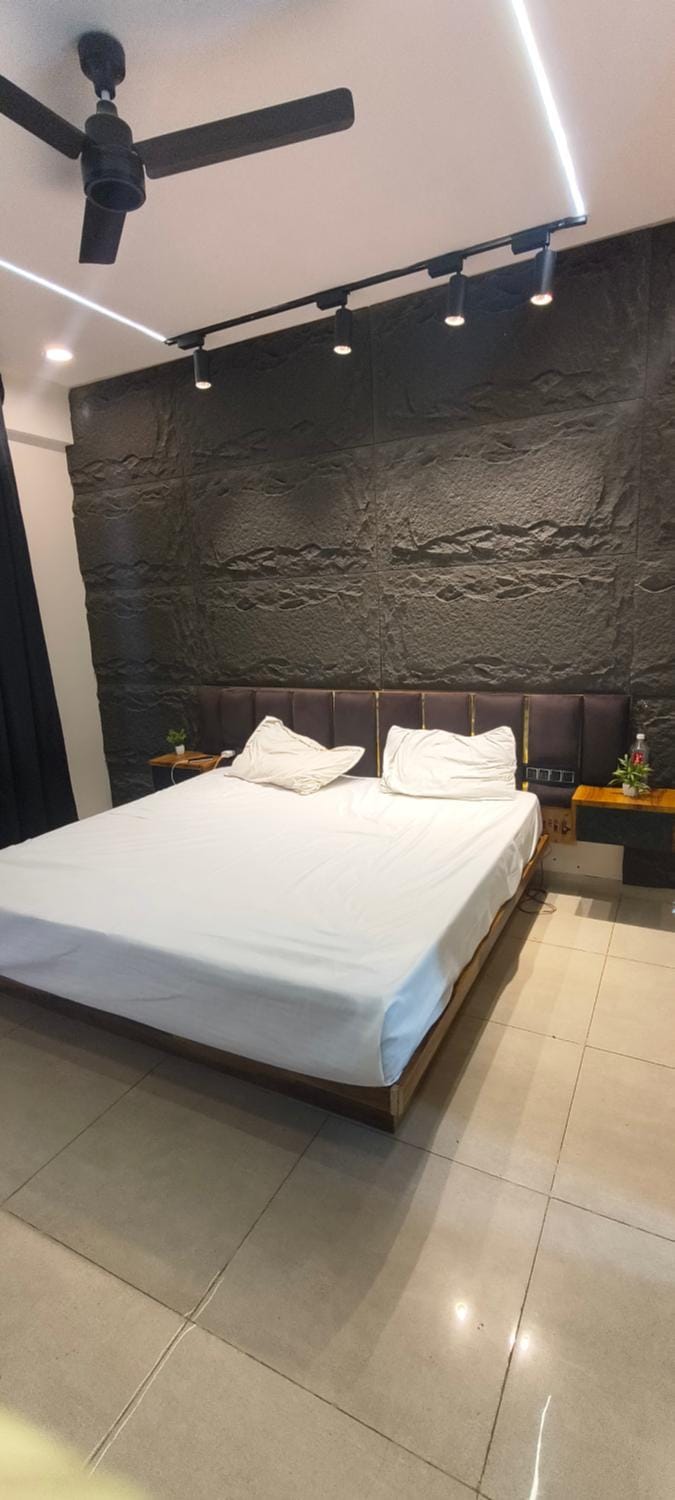 Omex hazratganj arjunganj Apartment in Lucknow