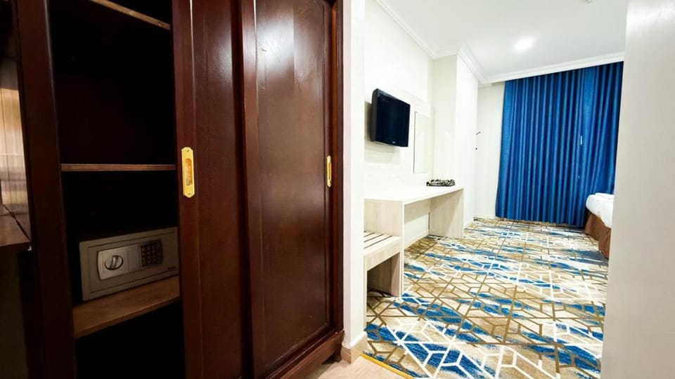 فندق مسارات المشاعر Hotel in Mecca